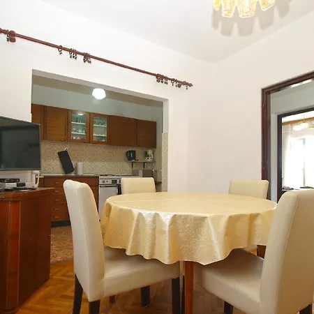 Apartment Fuer 5 Personen Ca 80 Qm In Fazana, Istrien Istrische Riviera *